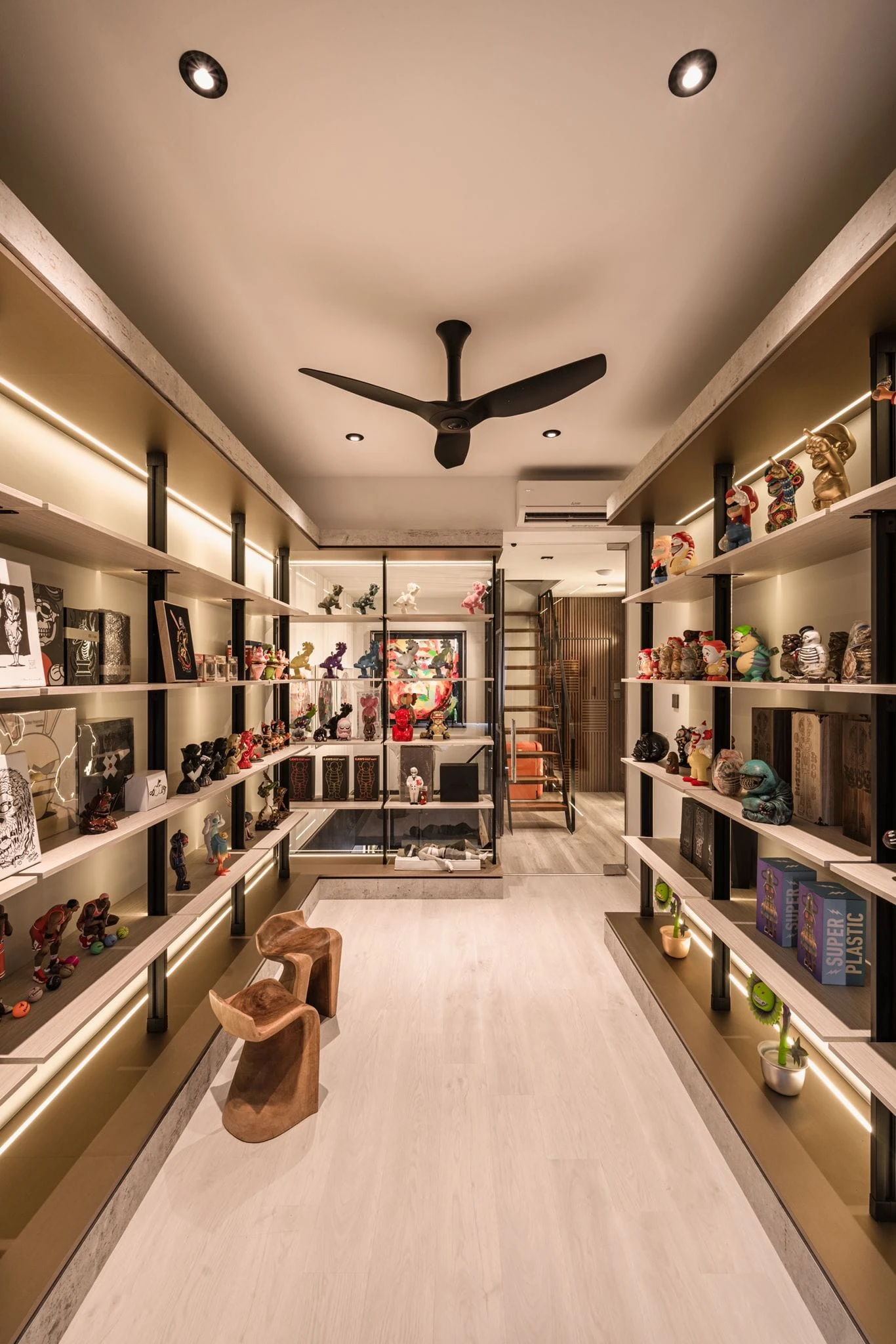 Luxury Walk In Wardrobe Condo Orchard Singapore Orchard - Residential renovation project by ID Work Studio Singapore